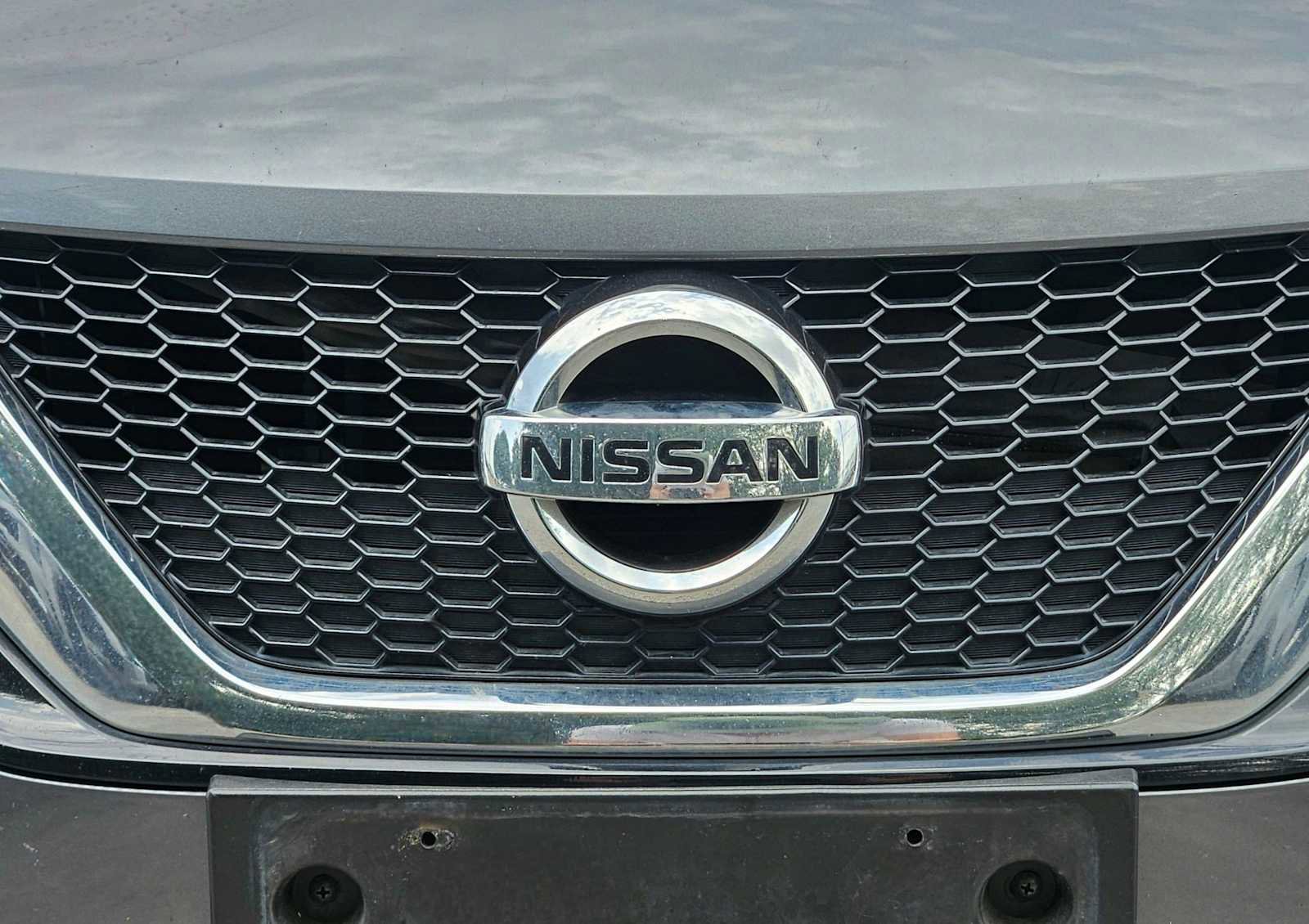 Used 2018 Nissan Versa Note SV FWD image 11