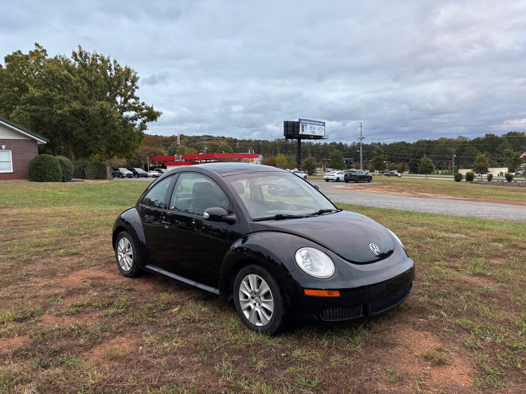 Used 2009 Volkswagen Beetle S image 3