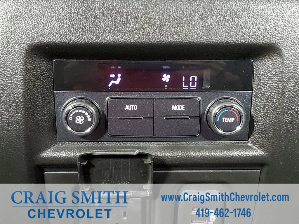 Used 2021 Chevrolet Traverse RS image 40