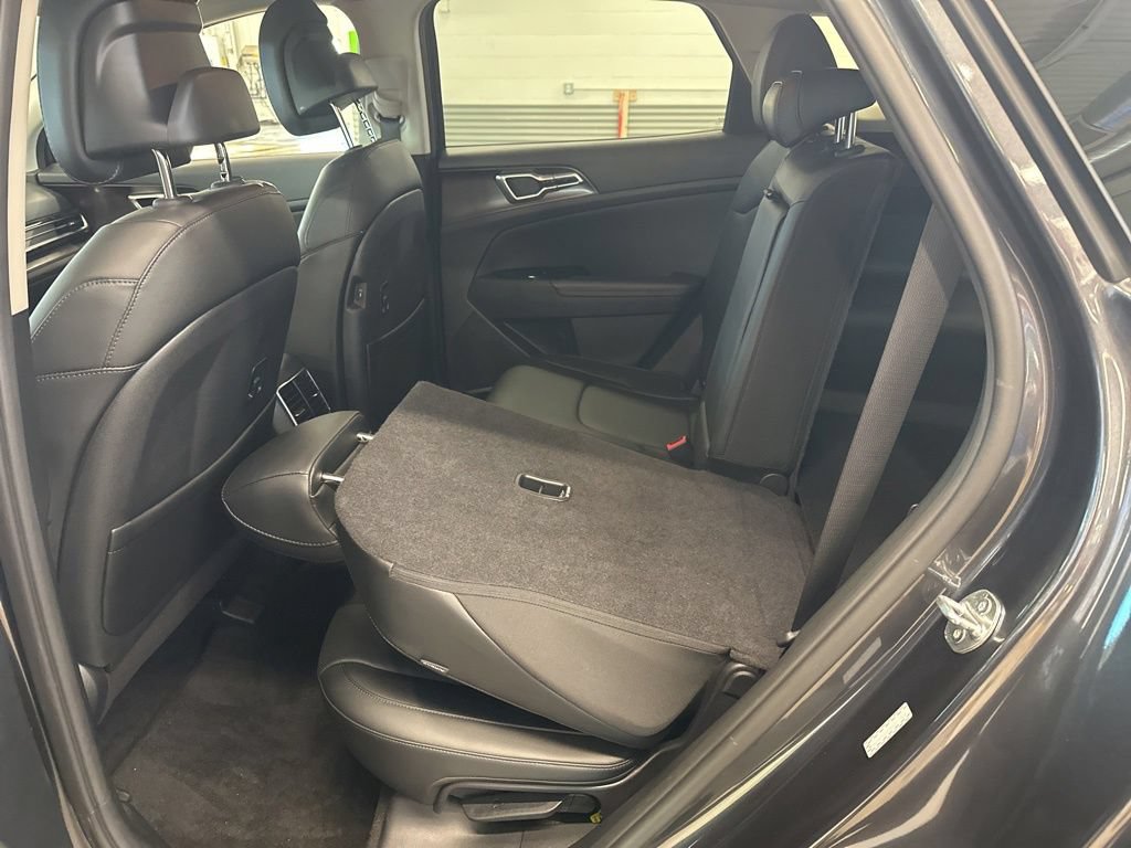 Certified 2024 Kia Sportage EX AWD/4WD image 28