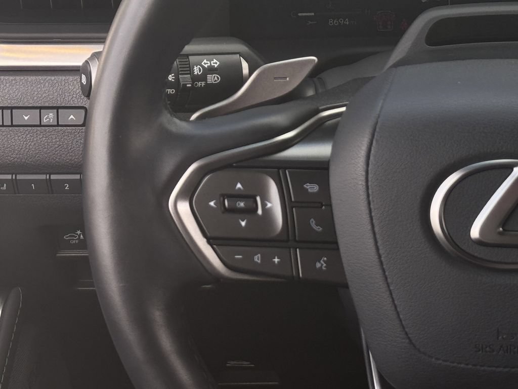 Used 2024 Lexus GX 550 w/ Accessory Package (2T) AWD/4WD image 13
