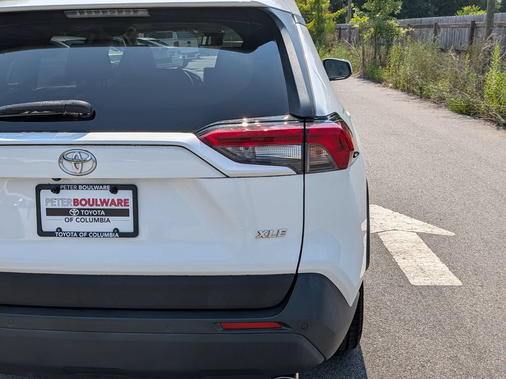 Used 2019 Toyota RAV4 XLE Premium w/ Advanced Technology Package FWD image 6