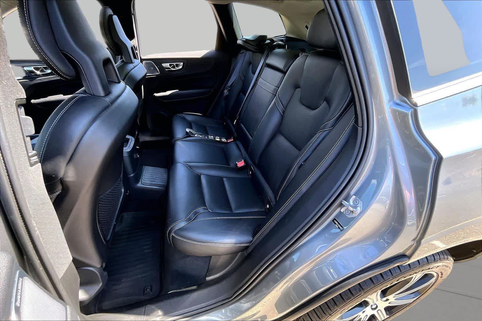 Used 2019 Volvo XC60 T8 Inscription w/ Advanced Package AWD/4WD image 20