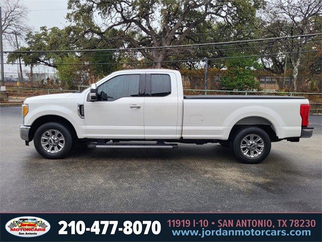 Used 2017 Ford F250 Lariat w/ Chrome Package image 2