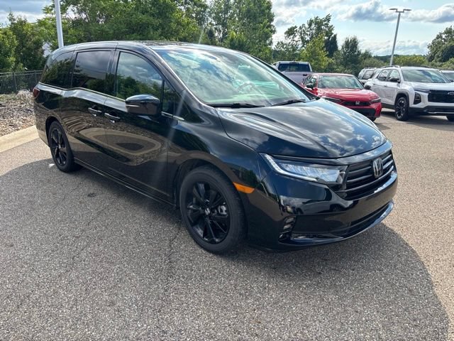 Used 2024 Honda Odyssey Sport image 2