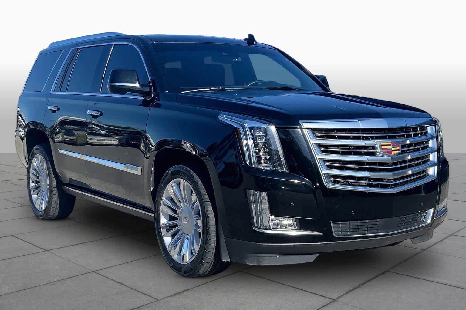 Used 2016 Cadillac Escalade Platinum AWD/4WD image 3