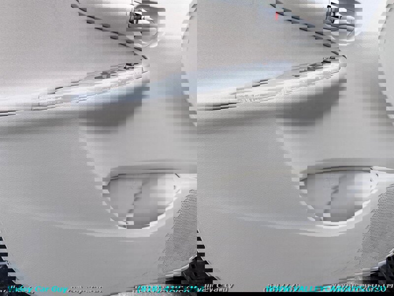 Used 2013 Toyota Corolla LE w/ Premium Pkg FWD image 15