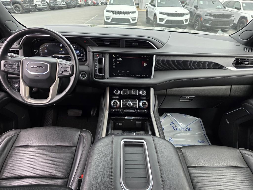 Used 2024 GMC Yukon XL Denali image 25