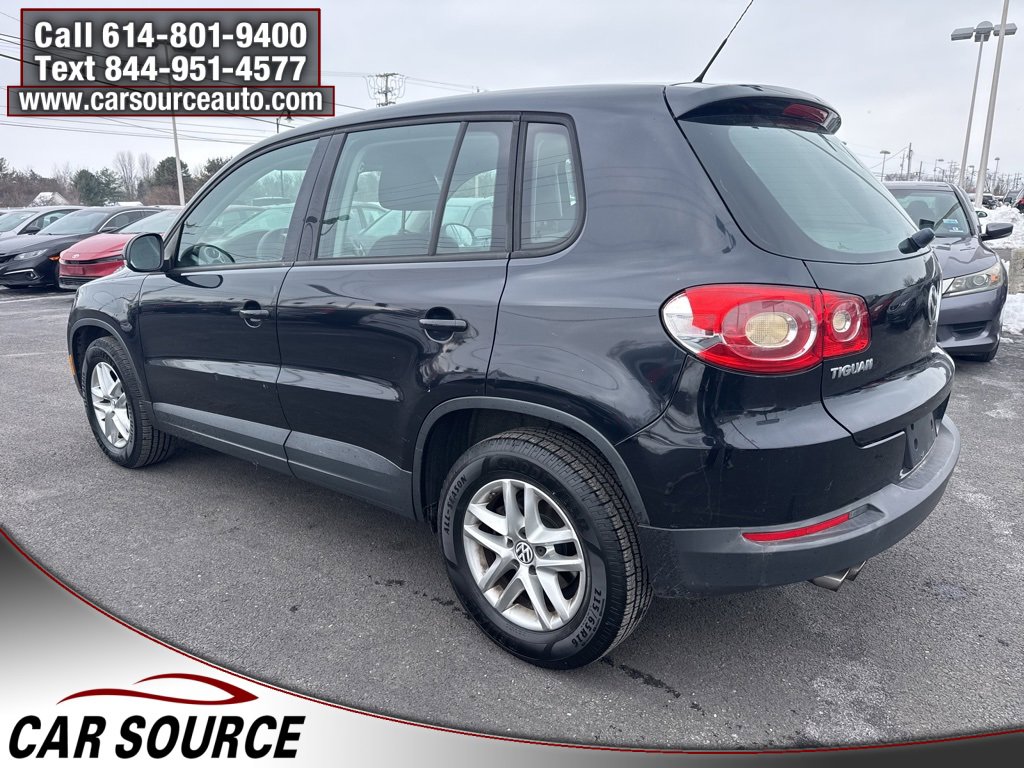 Used 2011 Volkswagen Tiguan S image 5