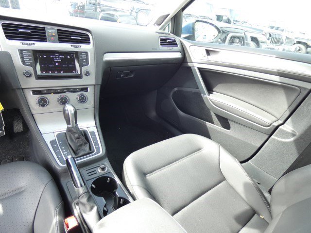 Used 2015 Volkswagen Golf TDI SE w/ Lighting Package image 13