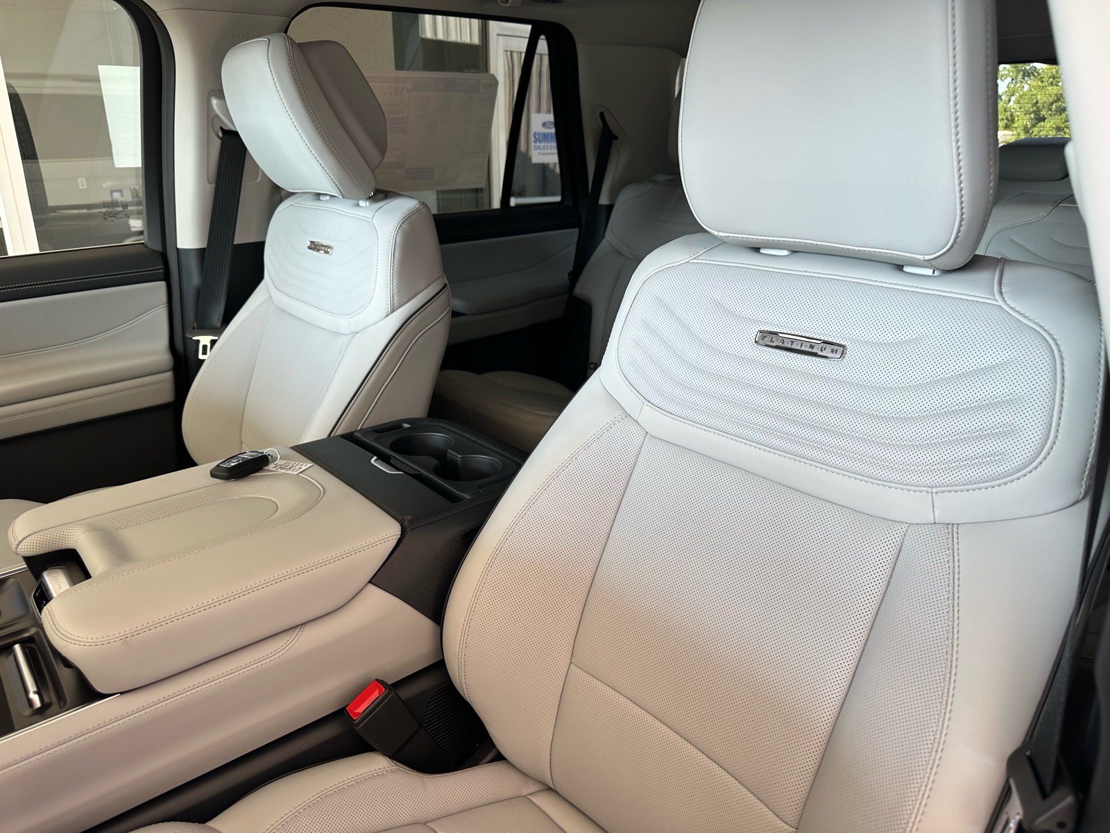 New 2027 Ford Expedition Platinum w/ Platinum Ultimate Package AWD/4WD image 21