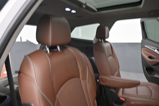 Used 2019 Buick Enclave Avenir w/ Avenir Technology Package AWD/4WD image 26