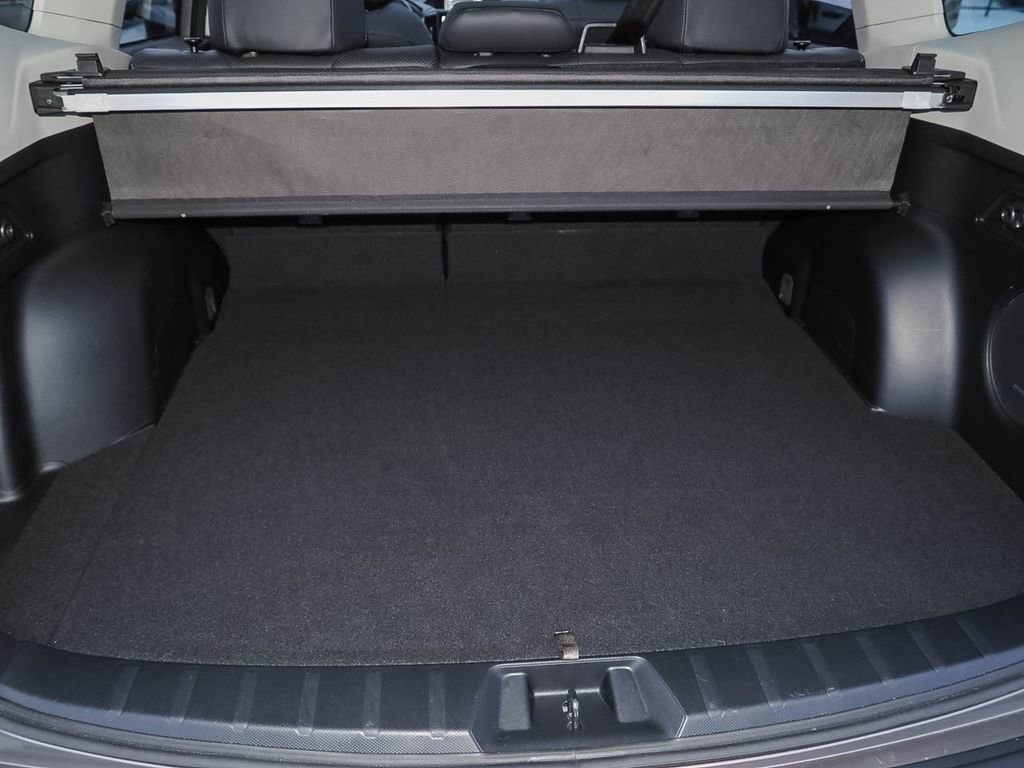 Used 2024 Subaru Forester Touring w/ Convenience Package image 10