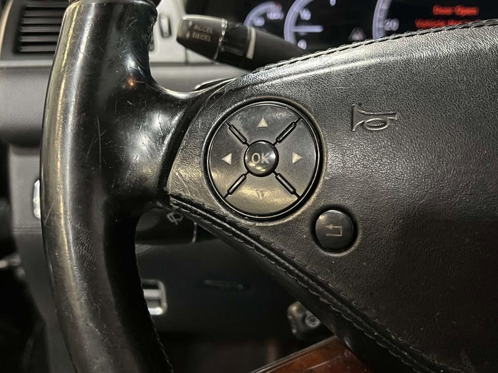 Used 2013 Mercedes-Benz CL 550 4MATIC image 22