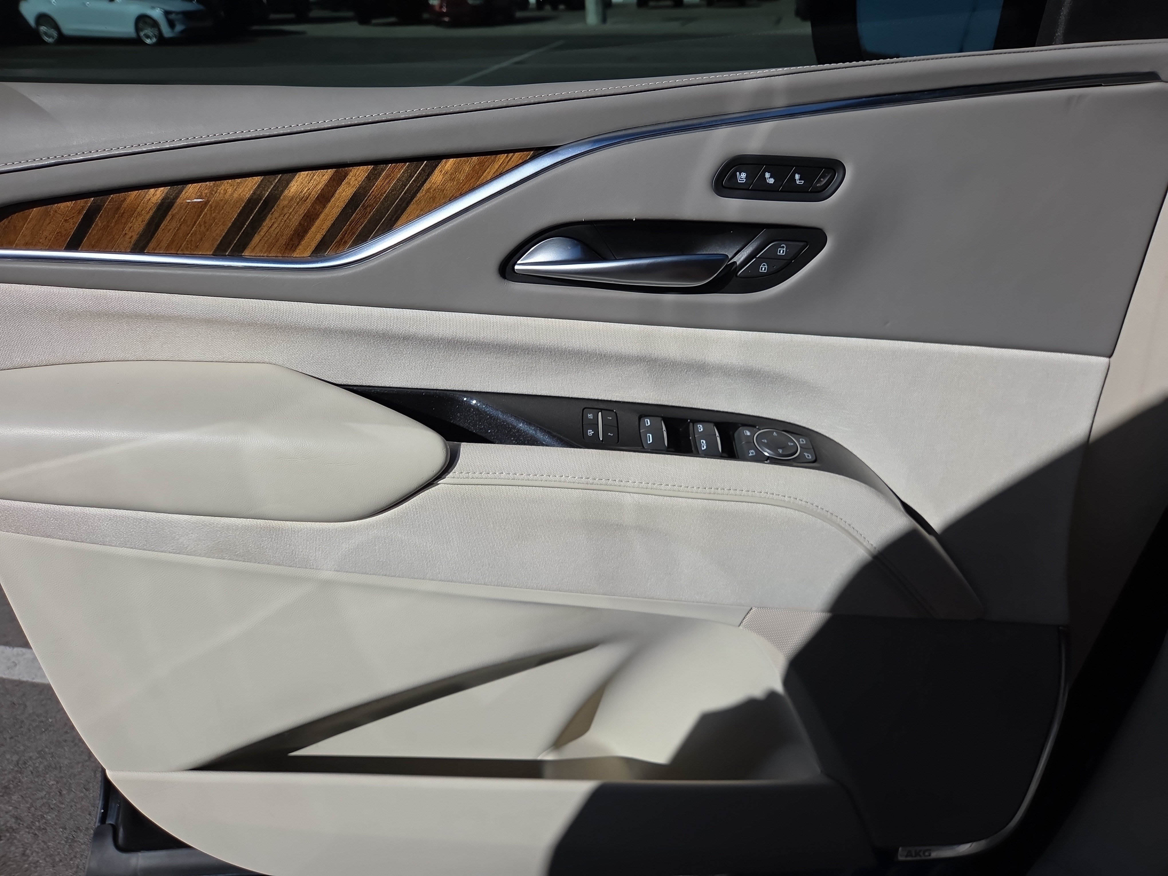 Used 2023 Cadillac Escalade Sport Platinum w/ LPO, ONYX Package AWD/4WD image 20