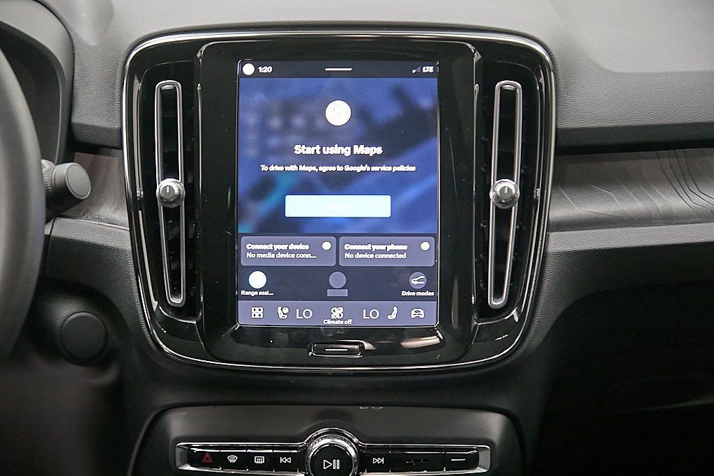 Certified 2023 Volvo C40 P8 Recharge Ultimate image 28