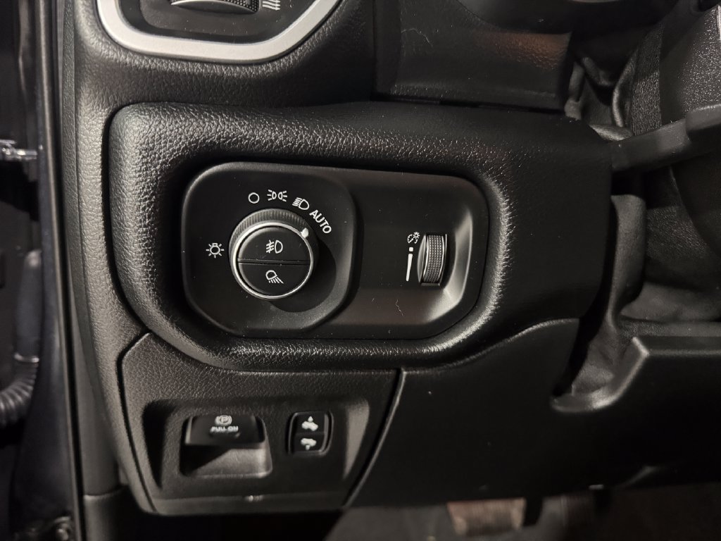 Used 2021 RAM 1500 Big Horn w/ Trailer Tow Group AWD/4WD image 36