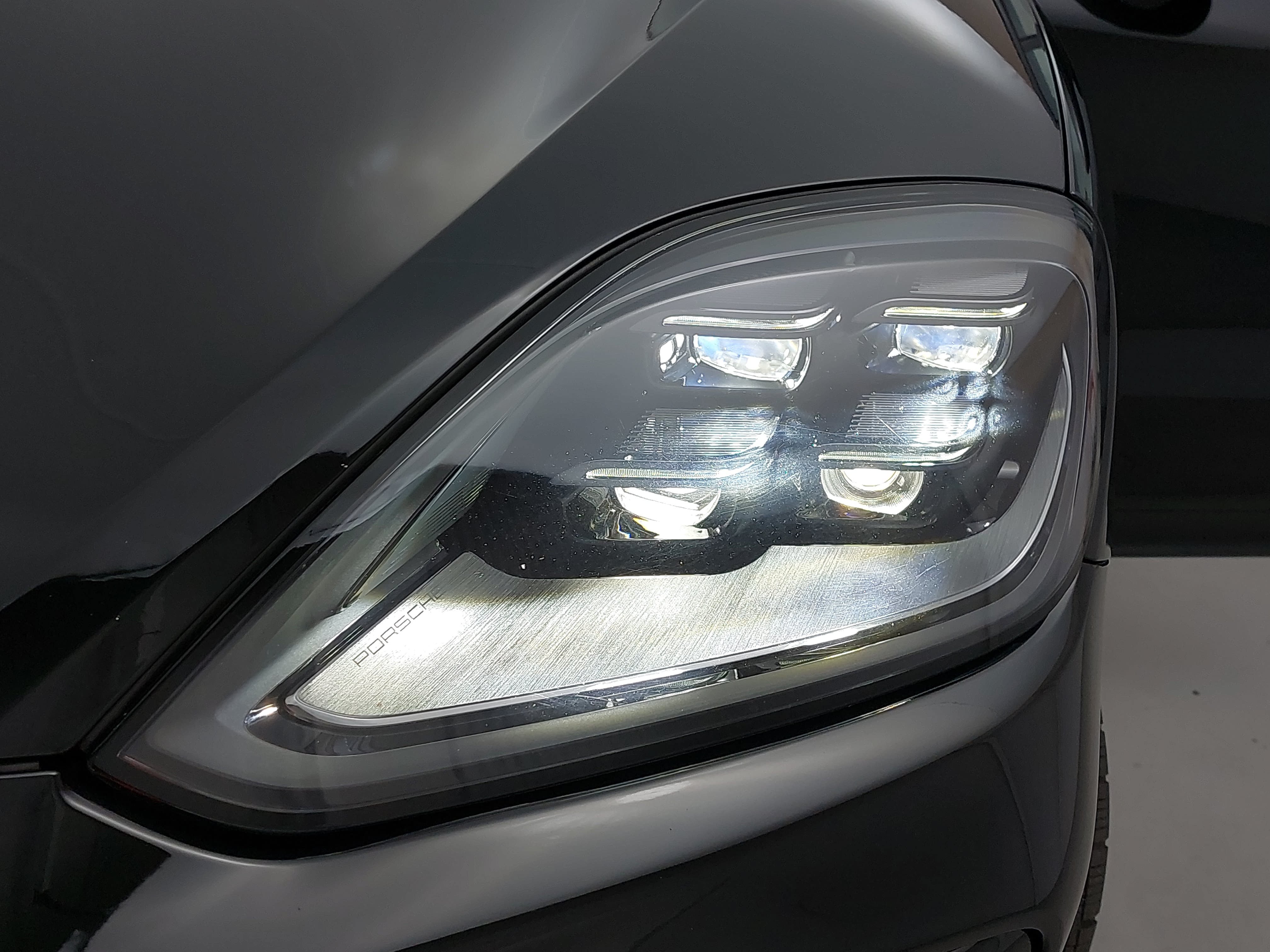 Certified 2024 Porsche Cayenne S AWD/4WD image 34