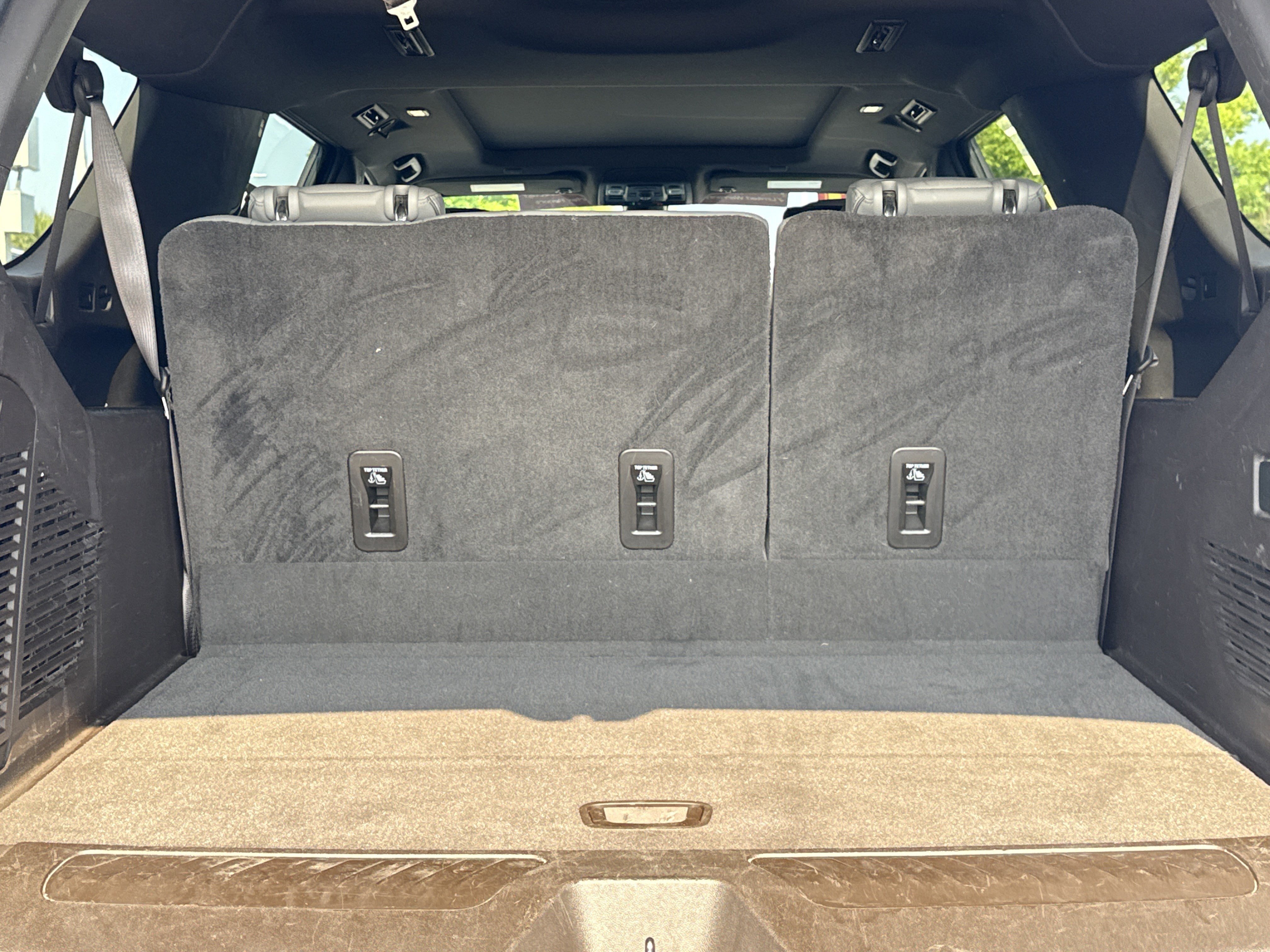 Used 2021 GMC Yukon XL SLT w/ SLT Luxury Plus Package AWD/4WD image 34