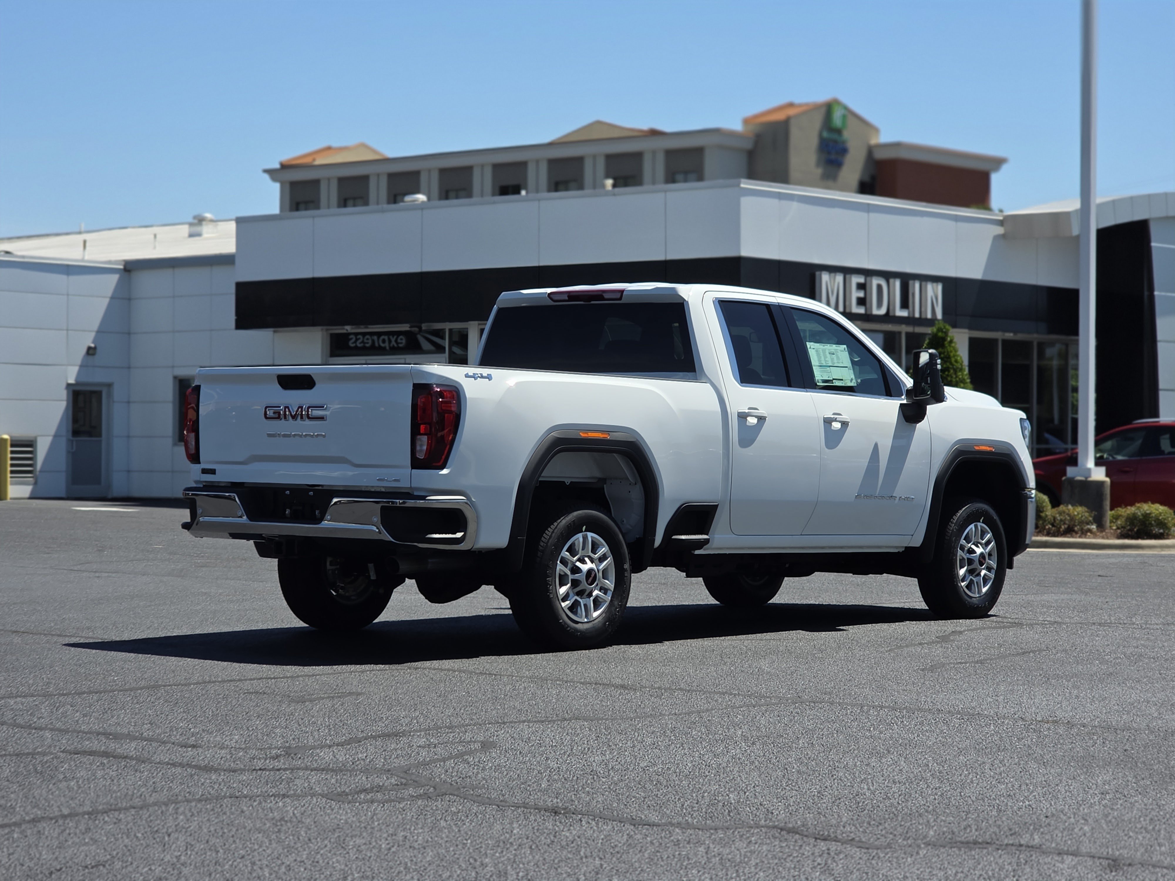 New 2026 GMC Sierra 2500 SLE AWD/4WD image 7