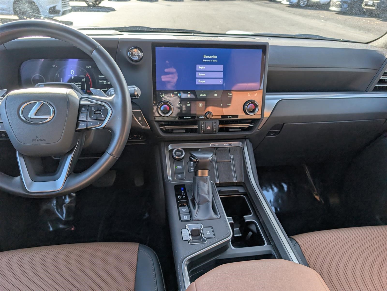 Certified 2025 Lexus GX 550 w/ Accessory Package (2T) image 21