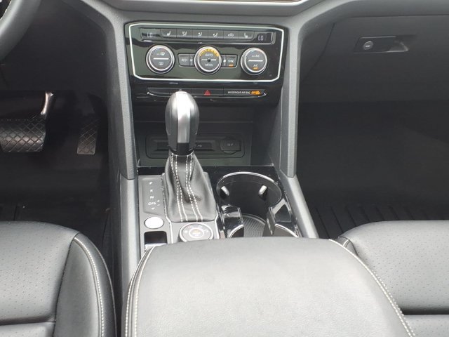 Used 2023 Volkswagen Atlas SEL AWD/4WD image 16