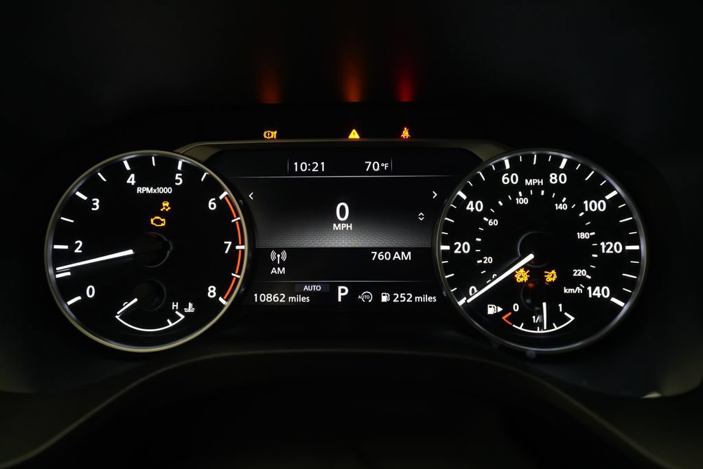 Used 2023 Nissan Rogue S AWD/4WD image 2