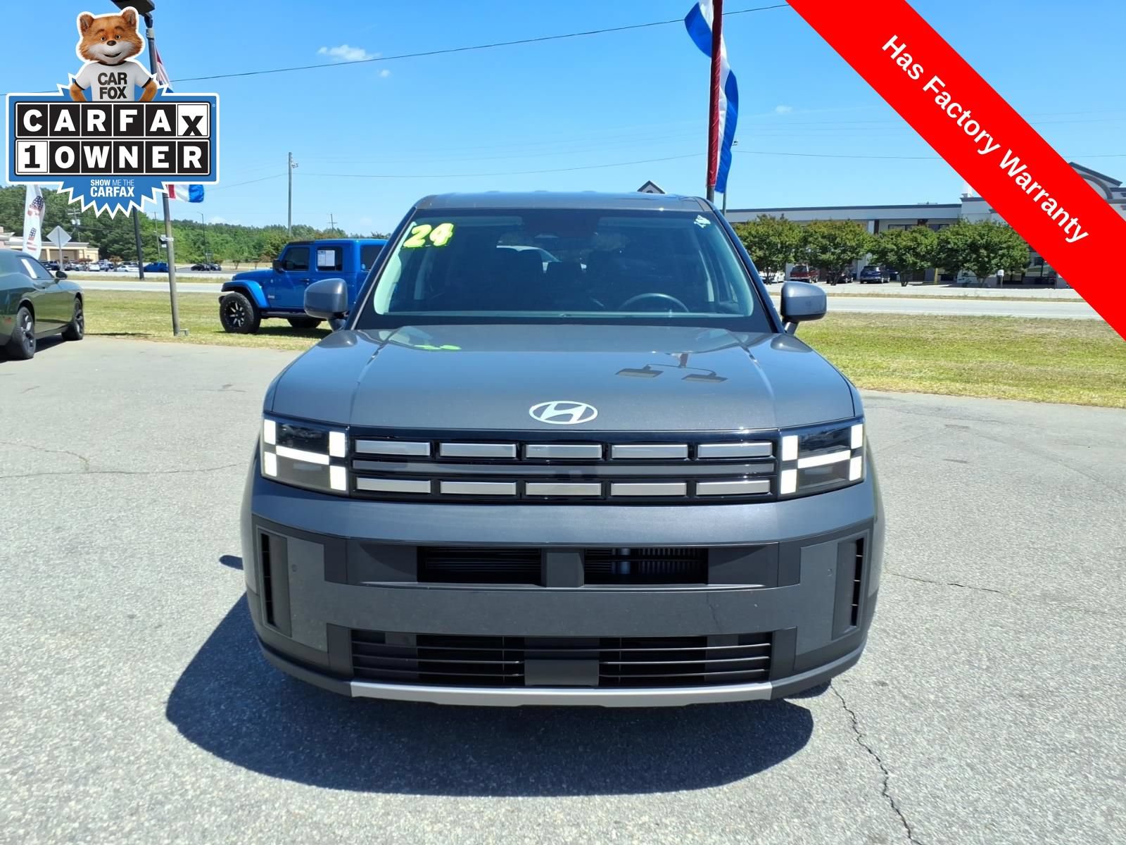 Used 2024 Hyundai Santa Fe SE FWD image 8