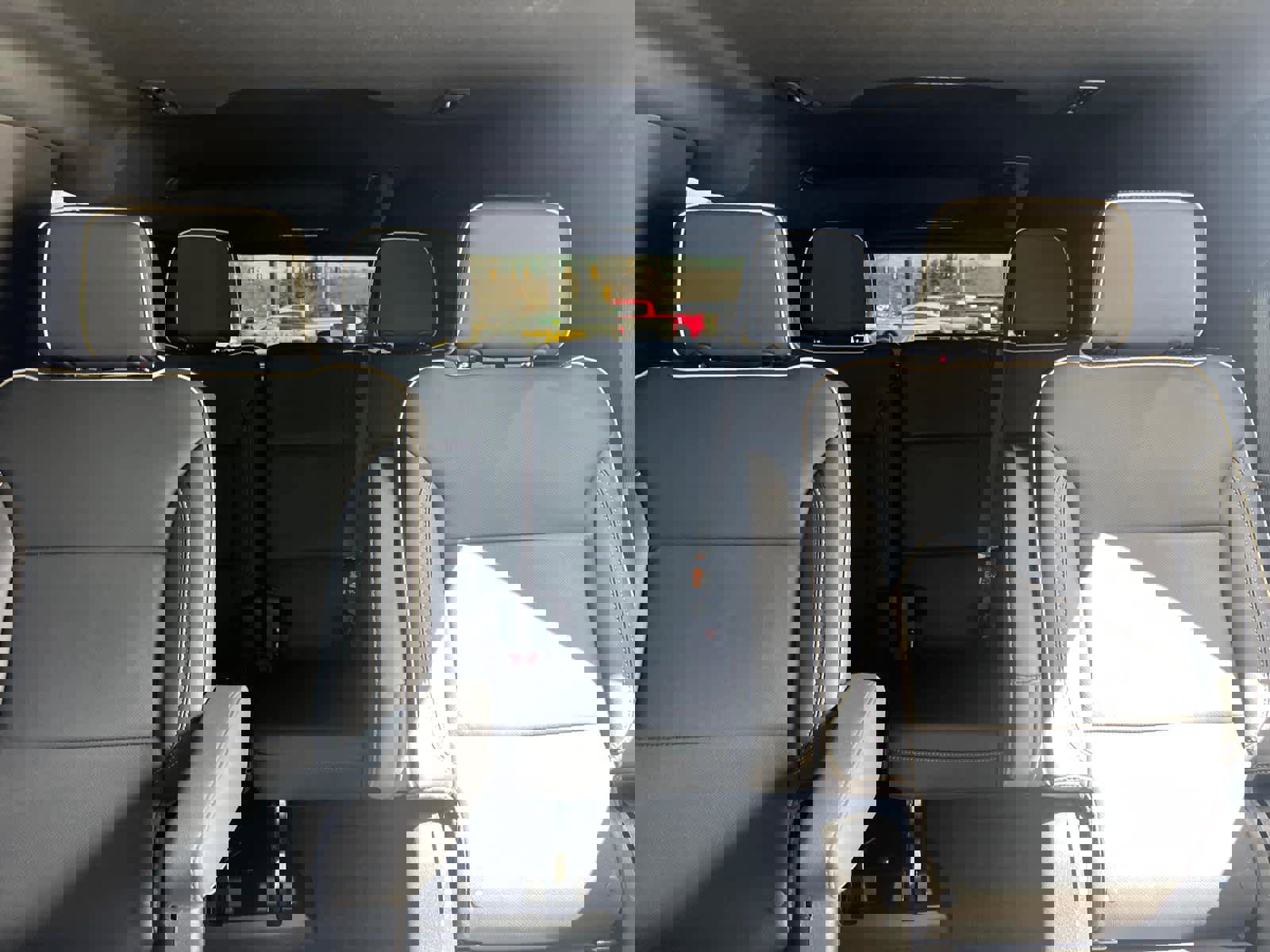 Certified 2025 Chevrolet Suburban Premier w/ Sun And Tow Package image 28