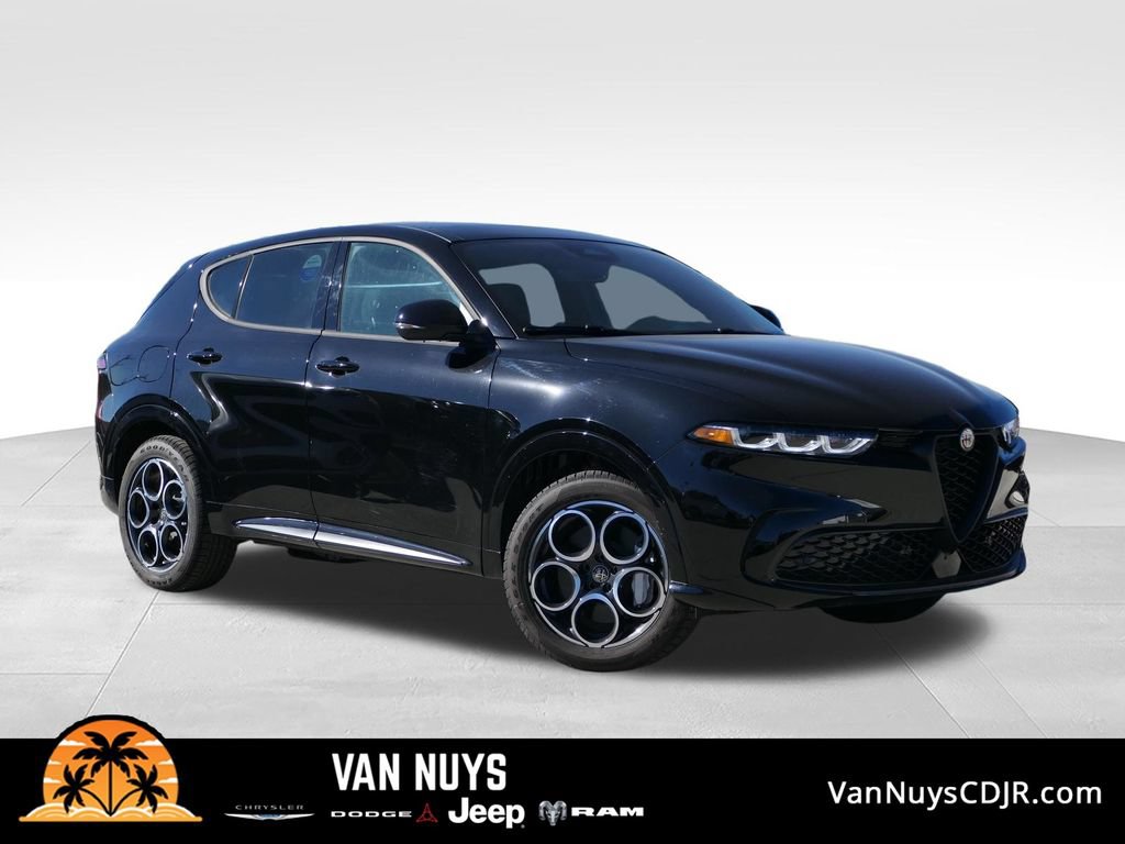 Used 2025 Alfa Romeo Tonale AWD/4WD image 1