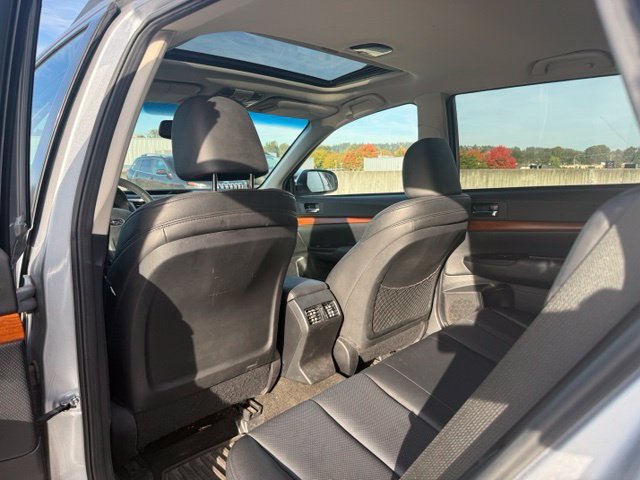 Used 2014 Subaru Outback 2.5i Limited AWD/4WD image 11
