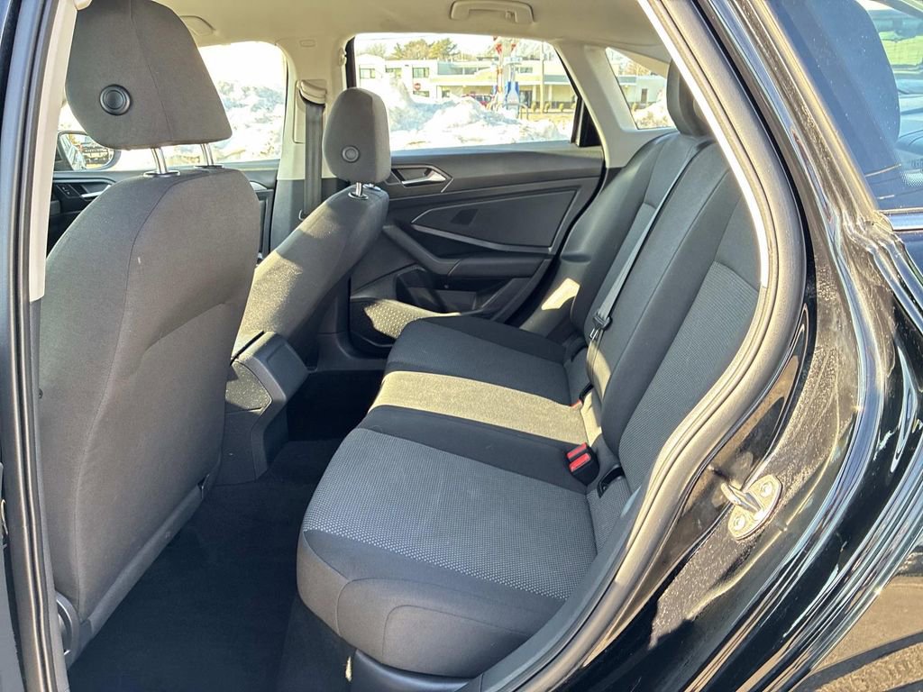 Used 2021 Volkswagen Jetta S w/ Driver Assistance Package image 11