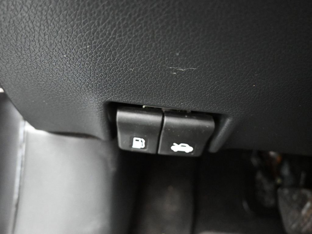 Used 2019 Nissan Sentra SV image 26