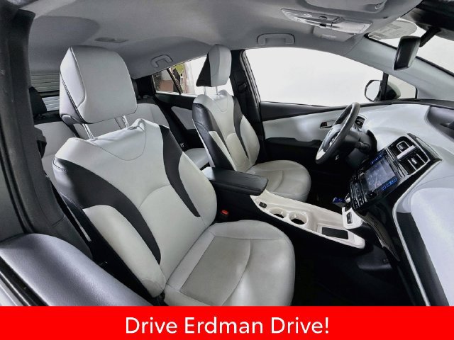 Certified 2016 Toyota Prius Four Touring FWD image 24