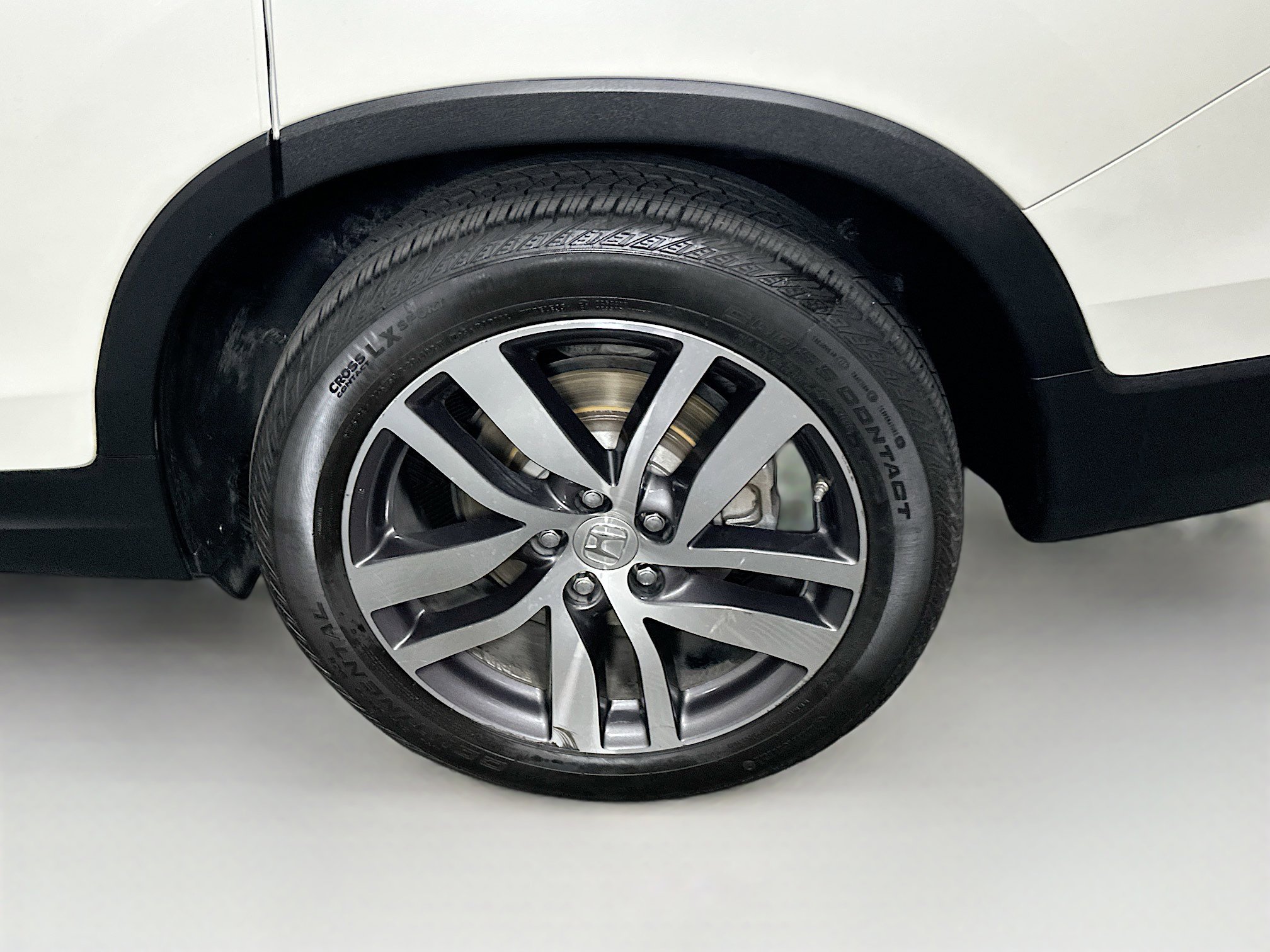 Used 2016 Honda Pilot Touring image 11