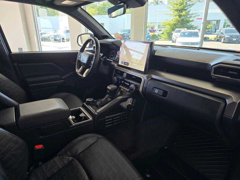 Certified 2025 Toyota 4Runner TRD Off-Road Premium AWD/4WD image 45