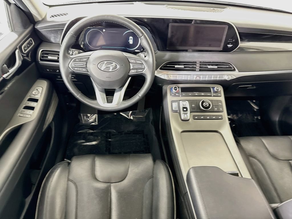 Used 2022 Hyundai Palisade Limited w/ Cargo Package FWD image 3