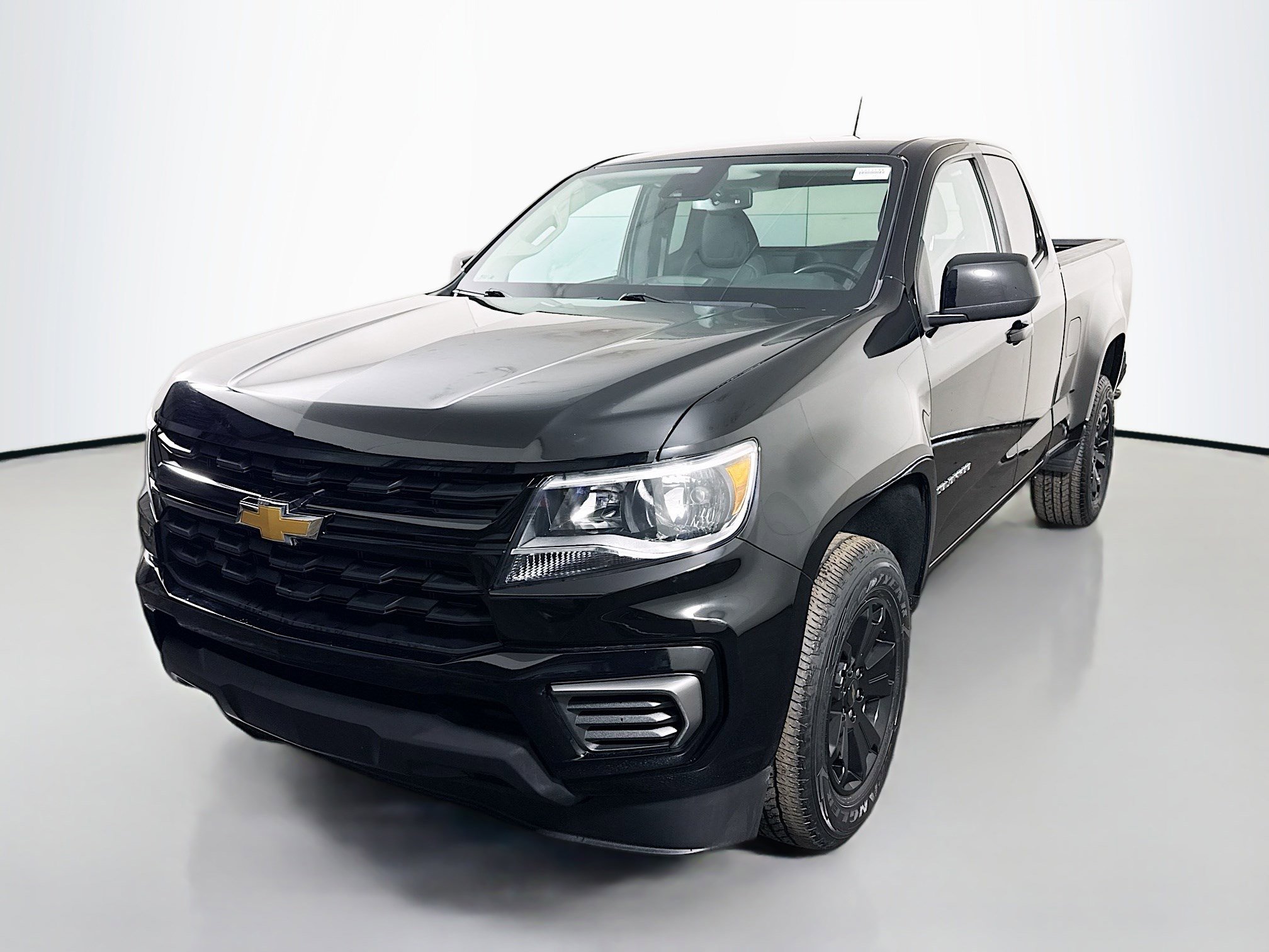 Used 2022 Chevrolet Colorado LT w/ Fleet Safety Package image 4