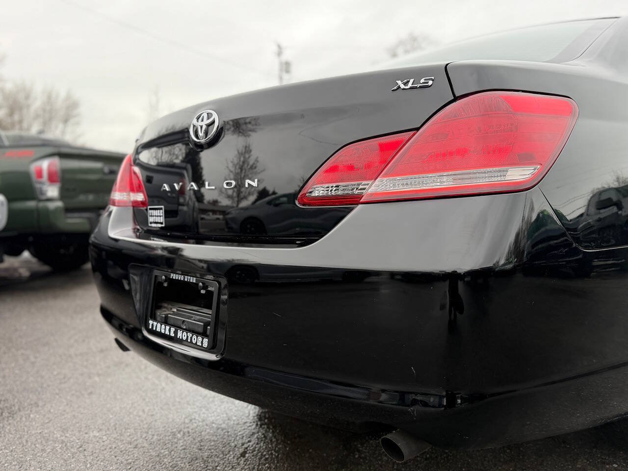 Used 2008 Toyota Avalon XLS FWD image 30