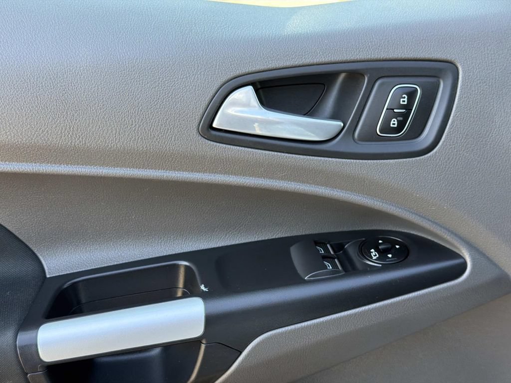 Certified 2023 Ford Transit Connect XLT FWD image 20