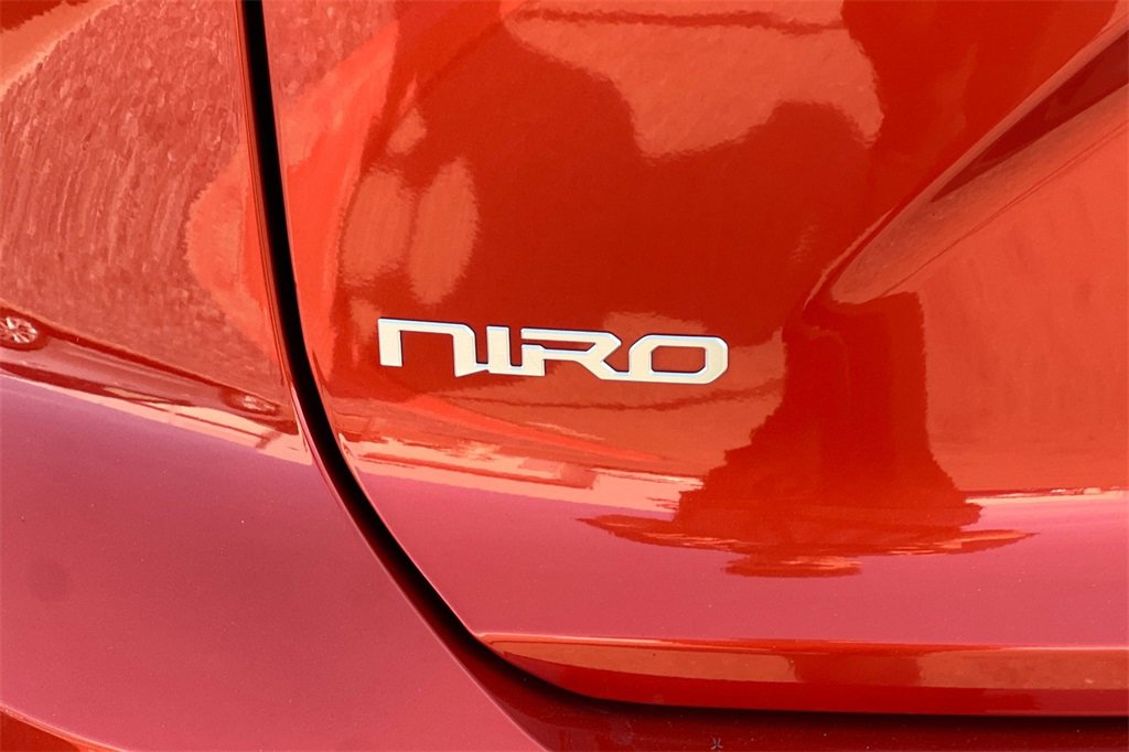Used 2023 Kia Niro Wave image 28