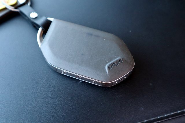 Used 2025 Kia Telluride S image 39