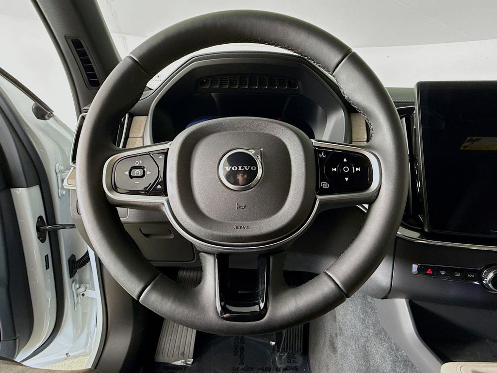 New 2026 Volvo XC90 B6 Plus w/ Protection Package image 11