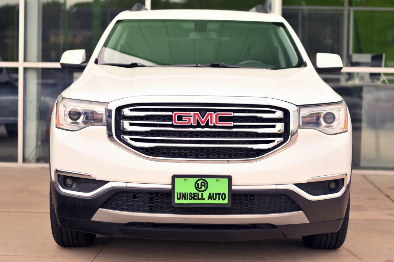Used 2018 GMC Acadia SLE w/ LPO, Floor Liner Package image 2