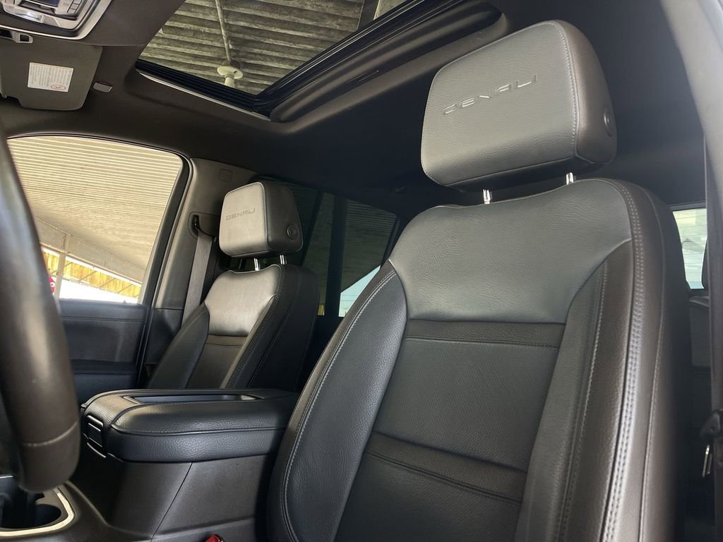 Used 2022 GMC Sierra 2500 Denali w/ Denali Ultimate Package AWD/4WD image 19