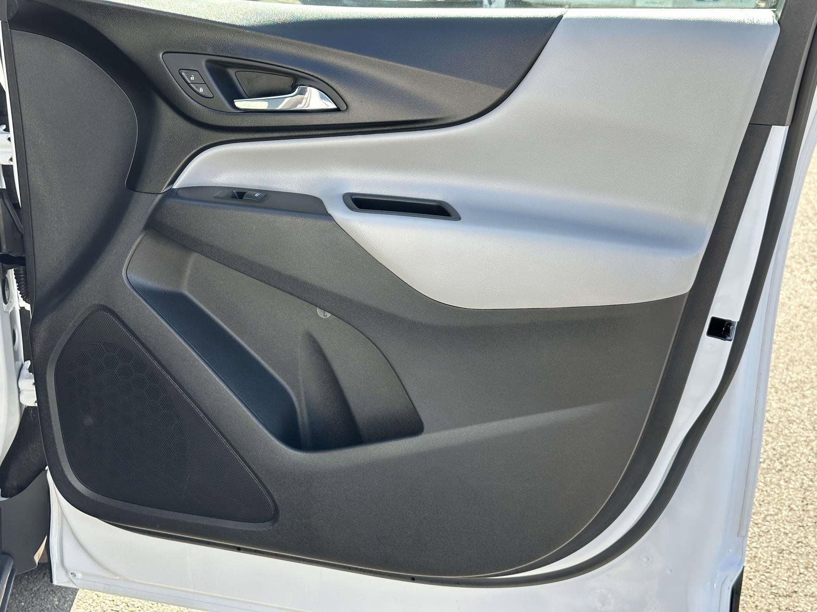 Certified 2024 Chevrolet Equinox LS w/ Driver Confidence II Package image 27