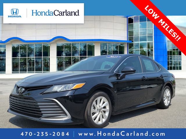Used 2023 Toyota Camry LE image 1