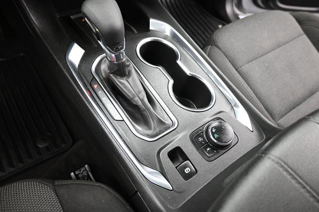 Used 2022 Chevrolet Traverse LT FWD image 14