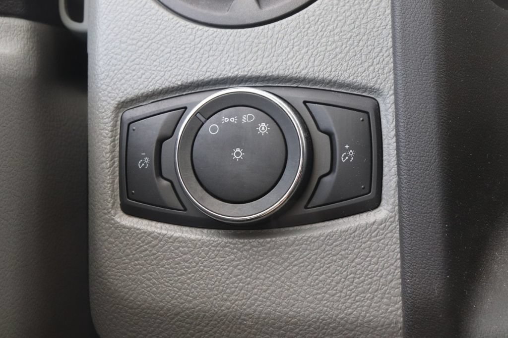 Used 2023 Ford E-450 and Econoline 450 Super Duty RWD image 23