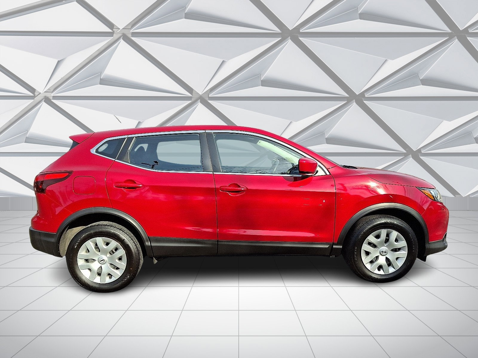 Used 2018 Nissan Rogue Sport S image 12